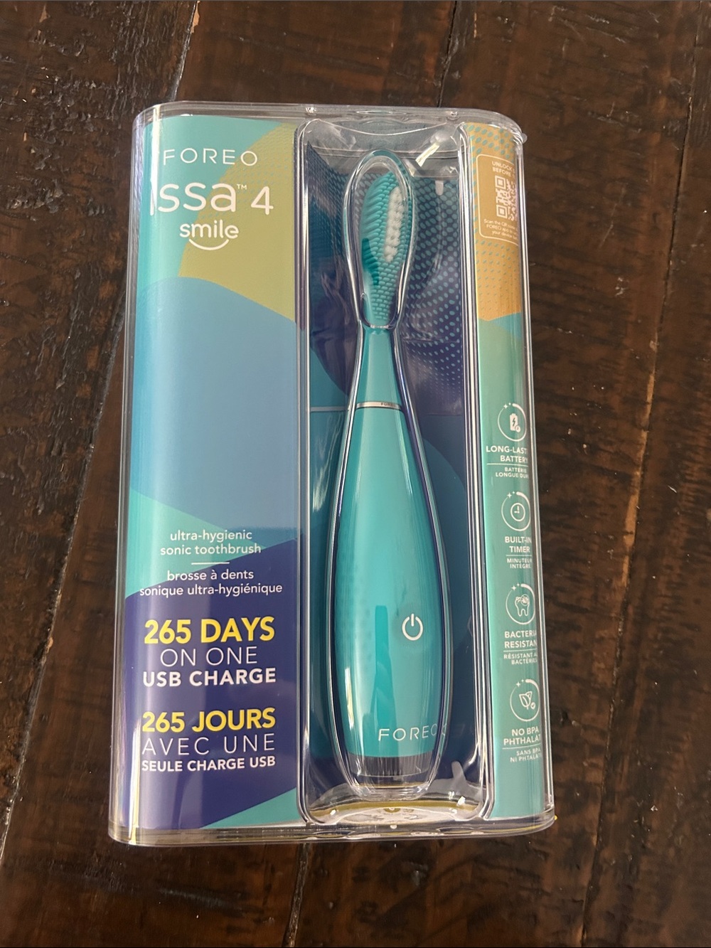 FOREO Issa 4 Smile Sonic Toothbrush - Teal Blue